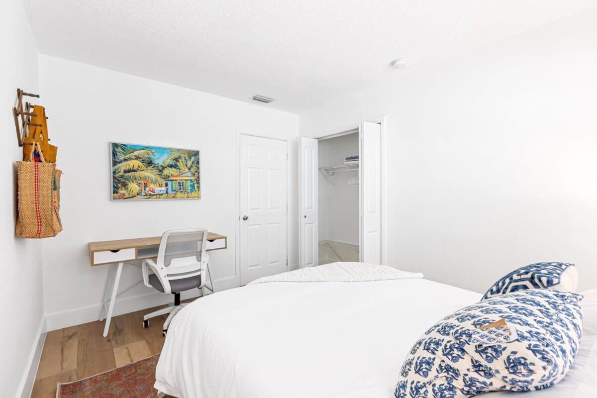 Lovely 2 Bedroom Condo In Sailboat Bend Fort Lauderdale Exterior photo